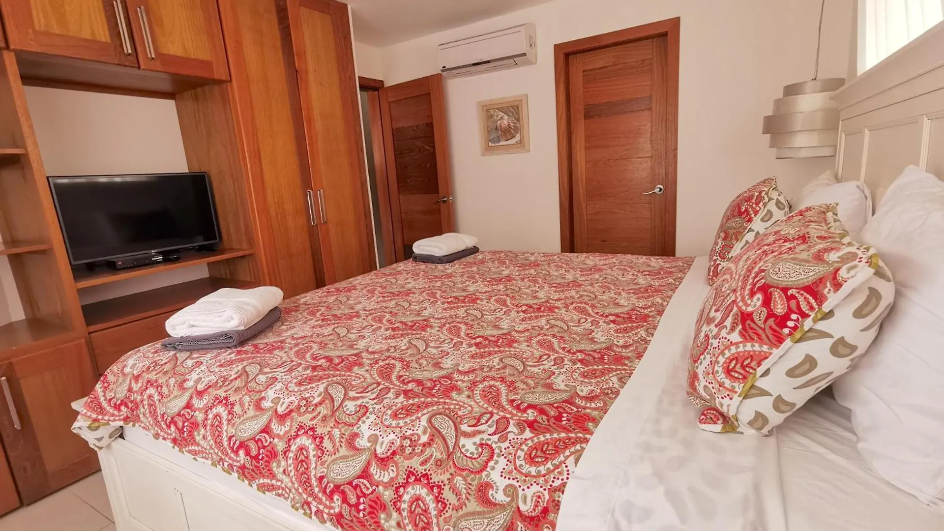 ***** Aparthotel Caribbean Dream Villas & Apartments Ocean View Playa Los Corales Punta Cana Dominican Republic