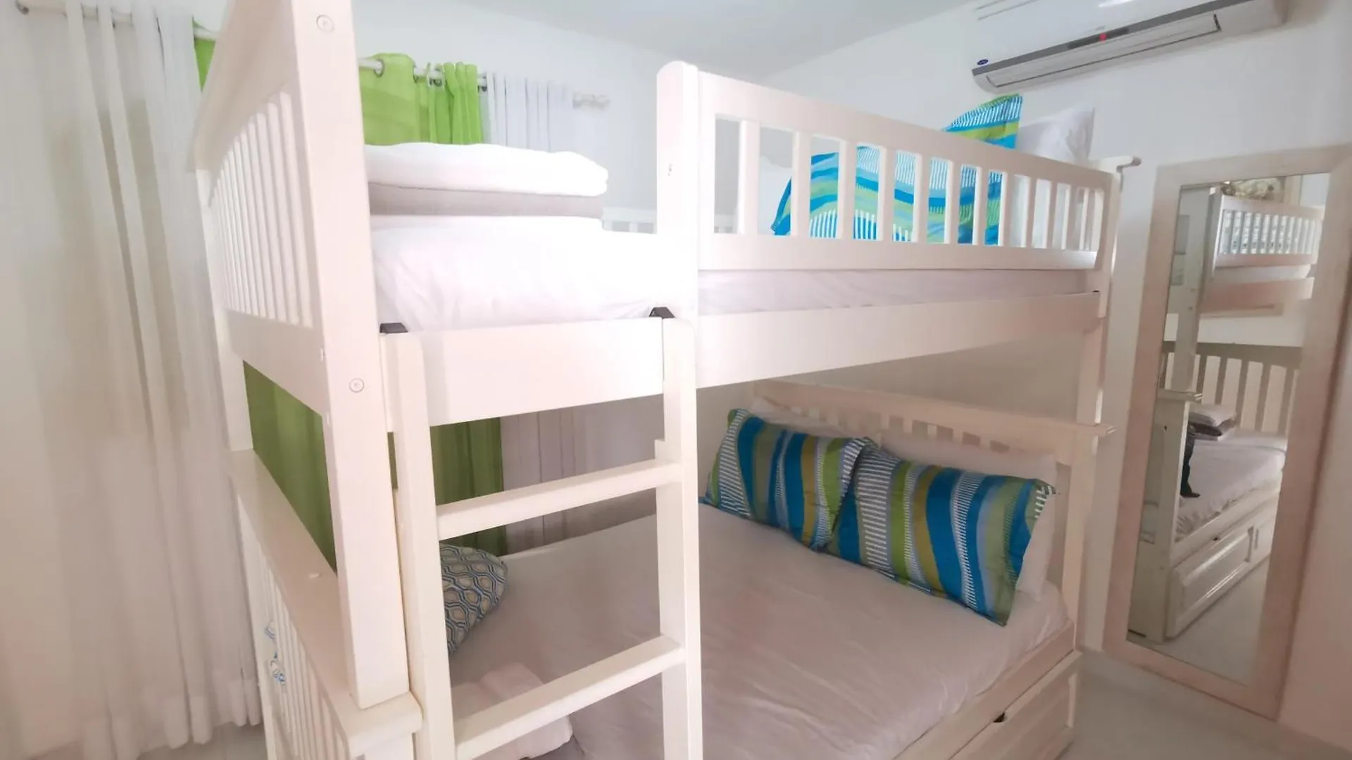 Caribbean Dream Villas & Apartments Ocean View Playa Los Corales 푼타 카나